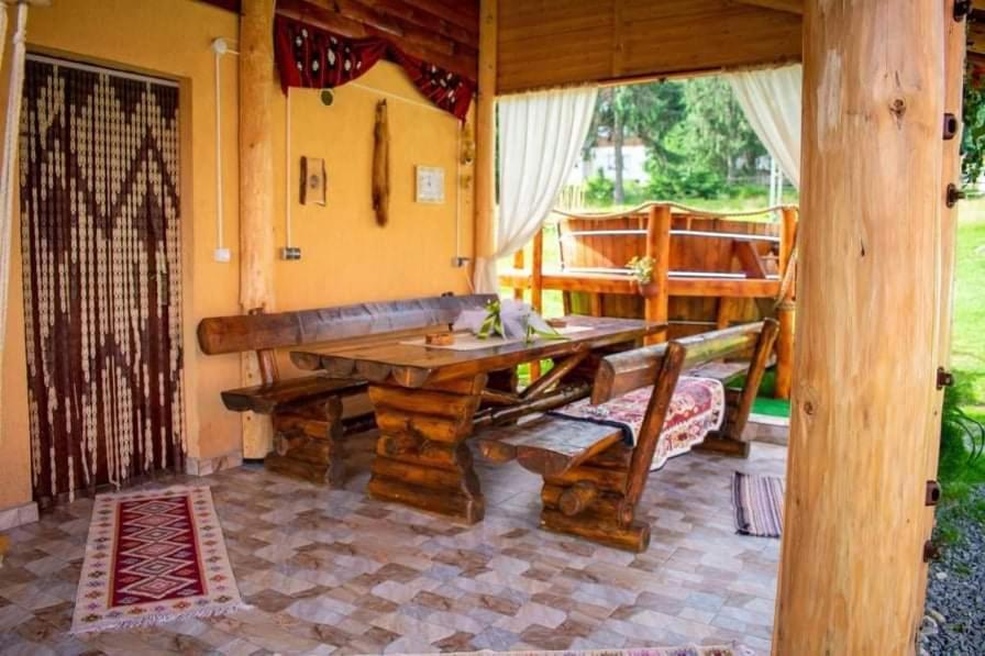 Cabana Ancuta Hotel Vartop Bagian luar foto